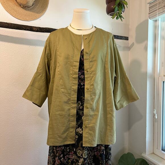 J.Crew Sage Green 100% Cotton Button Down 3/4 Sleeve Oversized Shirt Size Small - Picture 1 of 13